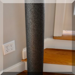 X06. Foam roller.